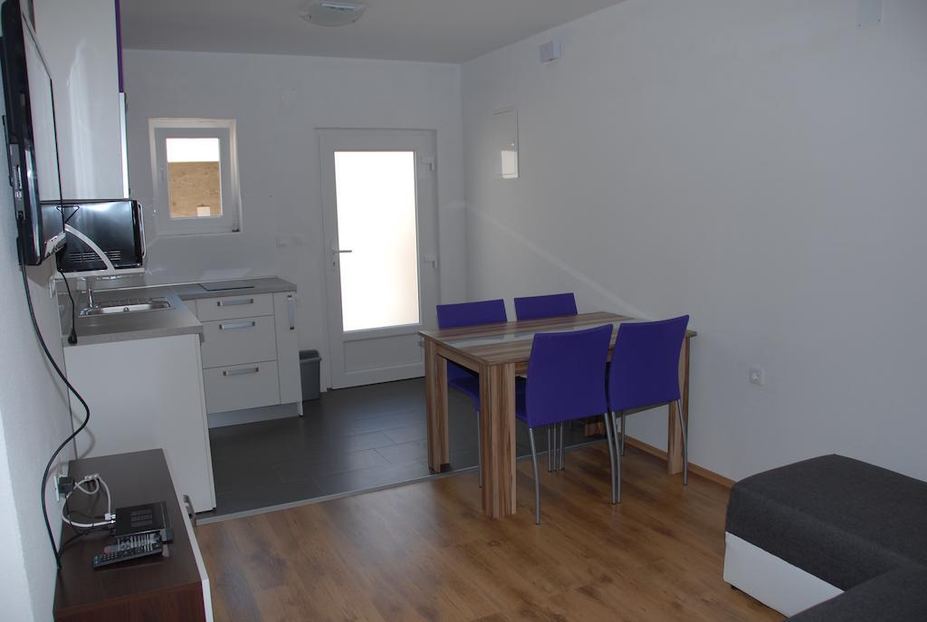 Apartments Kriz セニ 部屋 写真